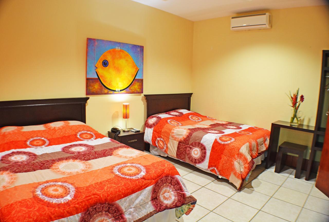 Hotel Plaza Cosiguina Chinandega Buitenkant foto
